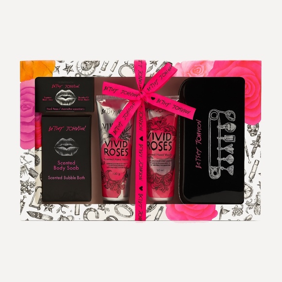 New Betsey Johnson Vivid Roses 5pc Gift Set Body Care Lotion Soap Wash Bag - Picture 1 of 8